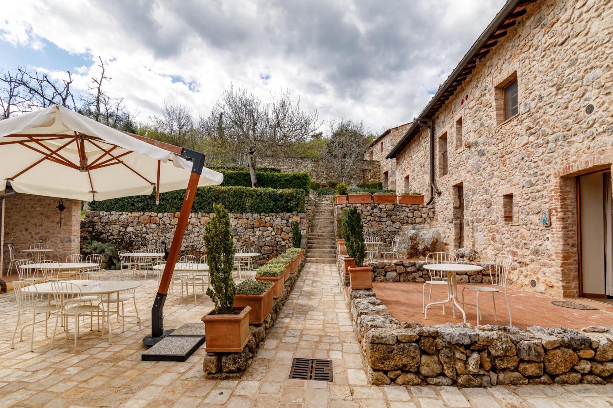 Hotel Relais La Costa Monteriggioni Exterior foto